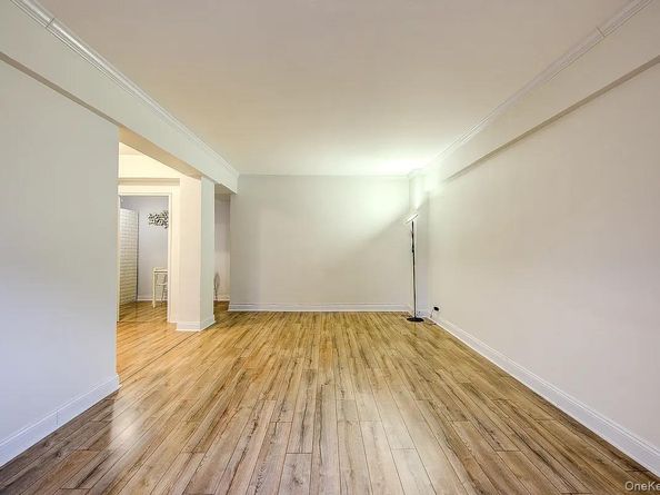 67-76 Booth Street 4F, Forest Hills NY 11375