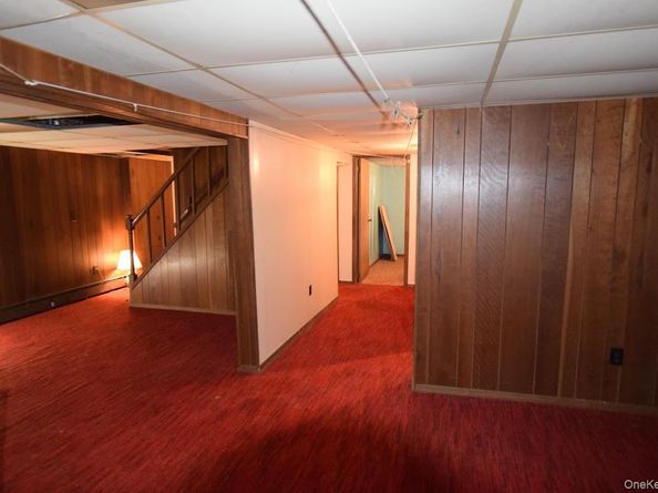 190 Dunton Avenue N, East Patchogue NY 11772
