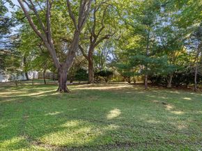 2 Flower Hill Lane, Bay Shore NY 11706