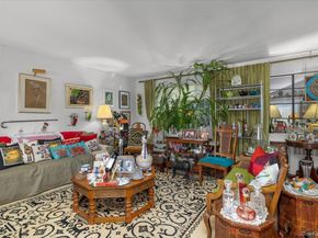 2 Flower Hill Lane, Bay Shore NY 11706