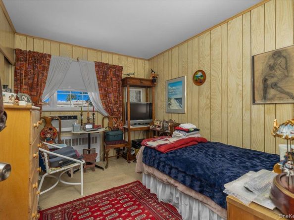 2 Flower Hill Lane, Bay Shore NY 11706