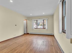 4 Timber Road, Glen Cove NY 11542