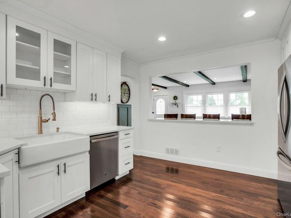 68 Division Avenue, West Sayville NY 11796