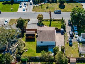 3 Hoover Court, Mastic NY 11950