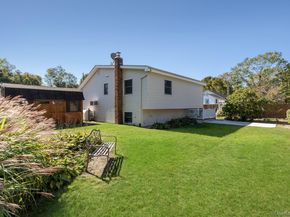 3 Hoover Court, Mastic NY 11950