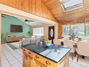 3 Hoover Court, Mastic NY 11950