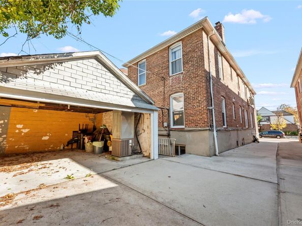 2942 164th Street, Flushing NY 11358