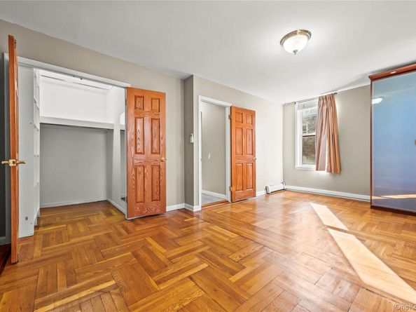 2942 164th Street, Flushing NY 11358