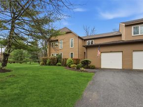 172 Ridgeview Lane, Yorktown Heights NY 10598