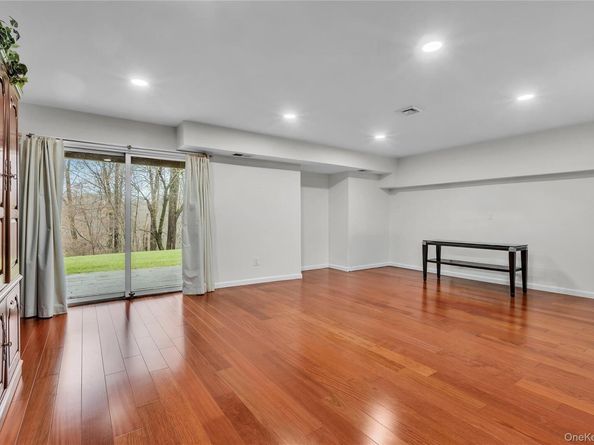 172 Ridgeview Lane, Yorktown Heights NY 10598