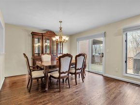 172 Ridgeview Lane, Yorktown Heights NY 10598