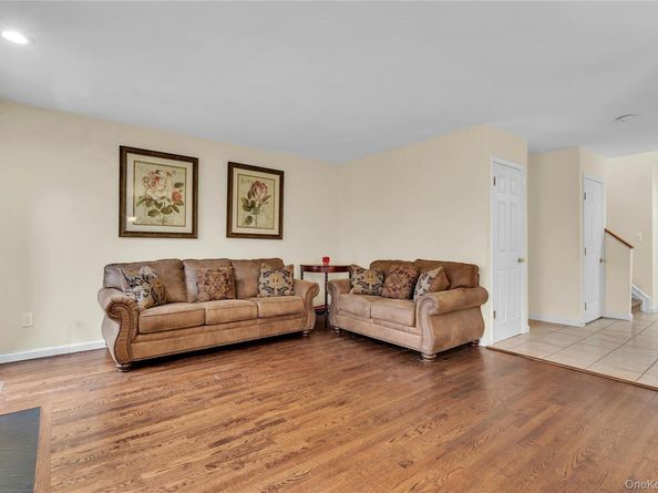 172 Ridgeview Lane, Yorktown Heights NY 10598