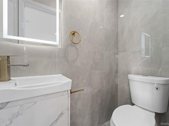 16419 32nd Avenue, Flushing NY 11358