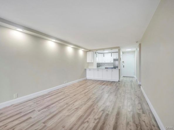 15038 Union Turnpike 12K, Kew Garden Hills NY 11367