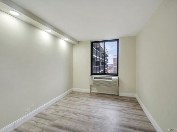 15038 Union Turnpike 12K, Kew Garden Hills NY 11367