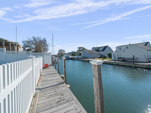 38 Bayside Place, Amityville NY 11701