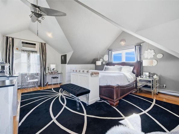 38 Bayside Place, Amityville NY 11701