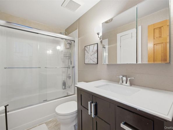 38 Bayside Place, Amityville NY 11701