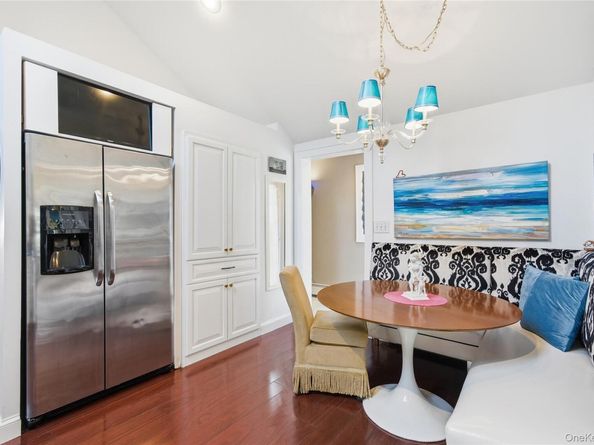 38 Bayside Place, Amityville NY 11701