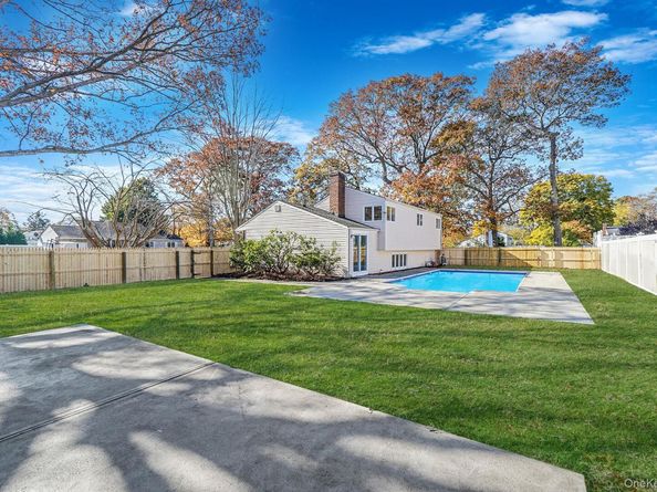 67 Bardolier Lane, Bay Shore NY 11706