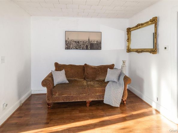 109-29 Van Wyck Expressway, Jamaica NY 11435