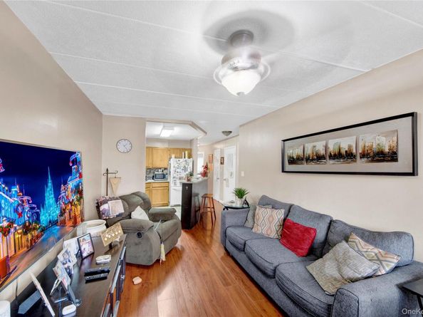 721 Thieriot Avenue, Bronx NY 10473