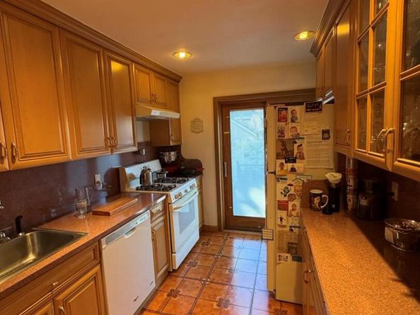 1028 81st Street, Brooklyn NY 11228