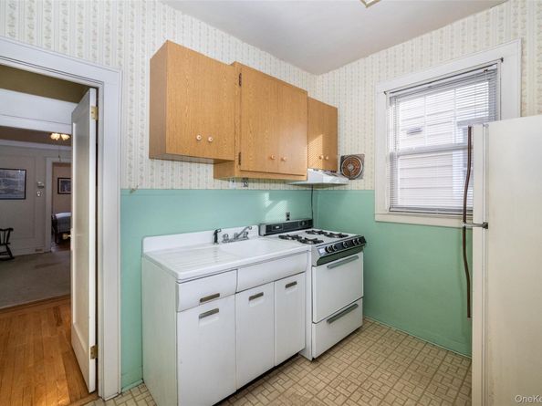 285 Logan Avenue, Bronx NY 10465