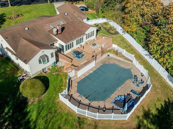 8 Penn Drive, Dix Hills NY 11746