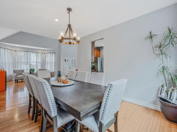 76 Blueberry Ridge Drive, Holtsville NY 11742