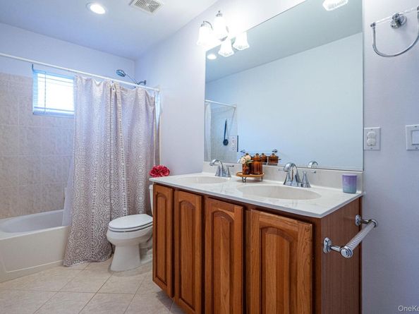 76 Blueberry Ridge Drive, Holtsville NY 11742