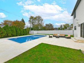 39 Forest Lane, Westbury NY 11590
