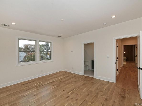 39 Forest Lane, Westbury NY 11590