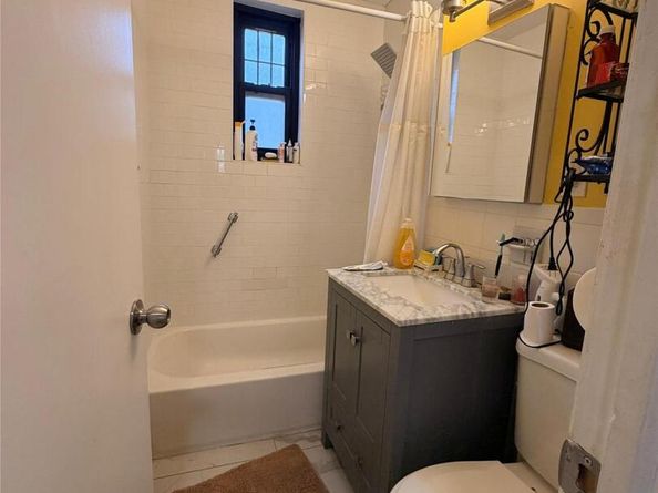 71-43 Park Drive E A, Flushing NY 11367