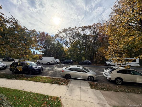 71-43 Park Drive E A, Flushing NY 11367