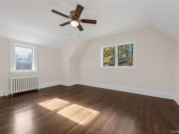 39 Hillcrest Rd, Hartsdale NY 10530