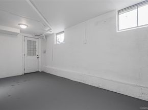 39 Hillcrest Rd, Hartsdale NY 10530