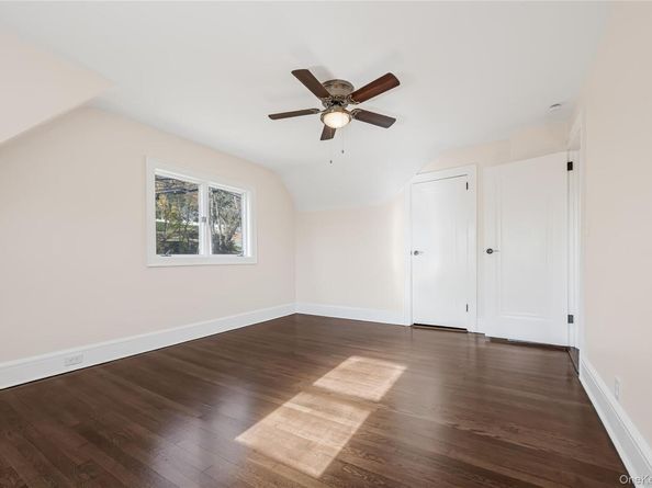 39 Hillcrest Rd, Hartsdale NY 10530