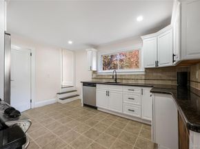 39 Hillcrest Rd, Hartsdale NY 10530