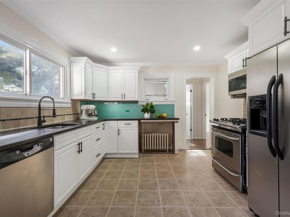 39 Hillcrest Rd, Hartsdale NY 10530