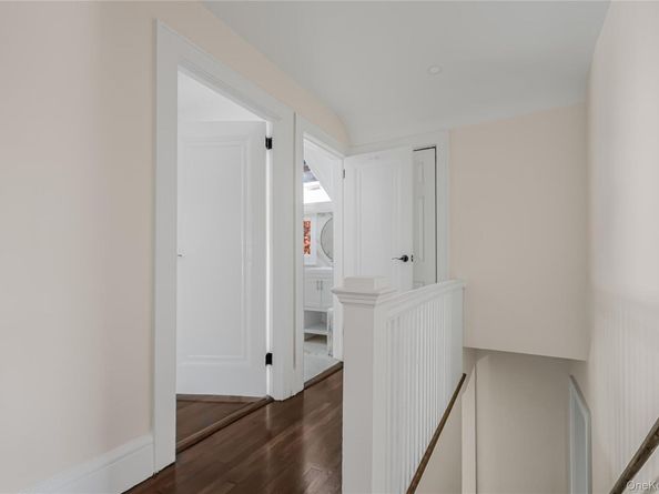 39 Hillcrest Rd, Hartsdale NY 10530