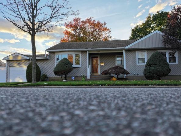 726 Meisser Street, Franklin Square NY 11010