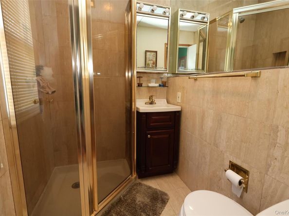 726 Meisser Street, Franklin Square NY 11010