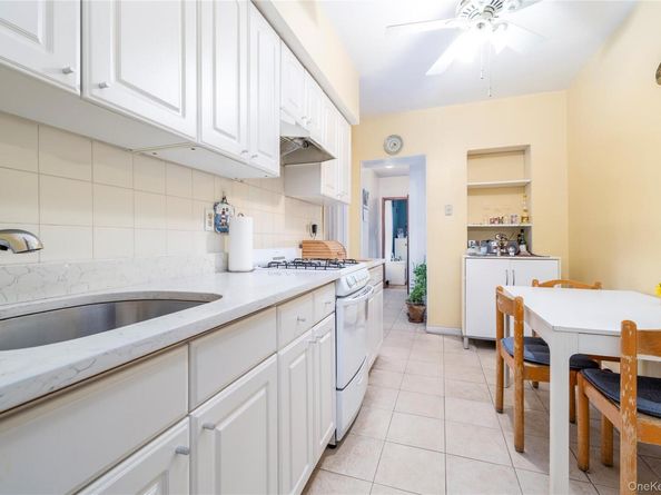 2060 64th Street, Brooklyn NY 11204