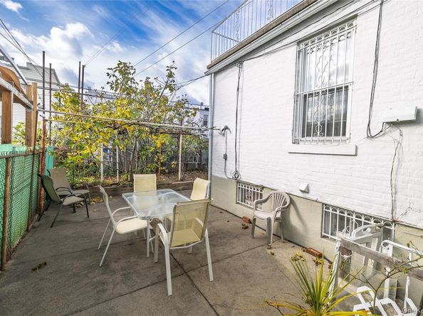 2060 64th Street, Brooklyn NY 11204