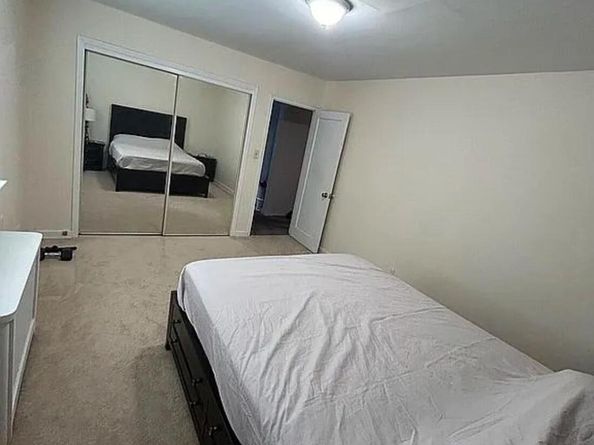 264-17 Langston Avenue 2nd fl, Glen Oaks NY 11004