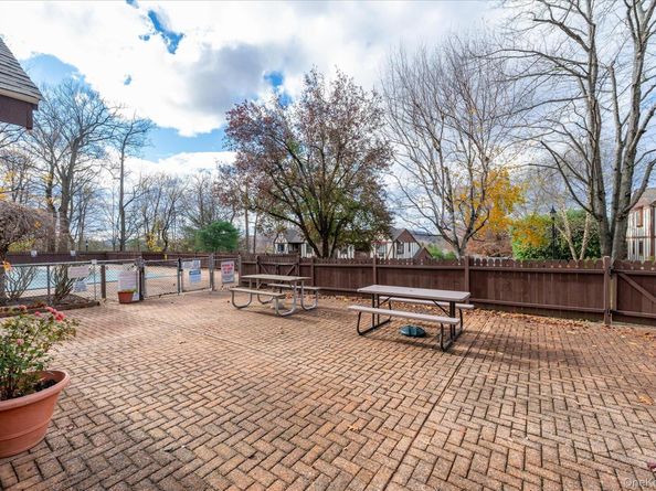 43 Foxwood Circle, Mount Kisco NY 10549