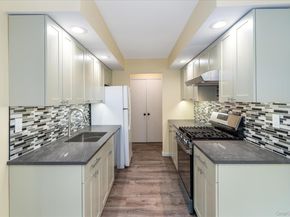 43 Foxwood Circle, Mount Kisco NY 10549