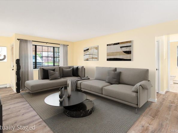 43 Foxwood Circle, Mount Kisco NY 10549