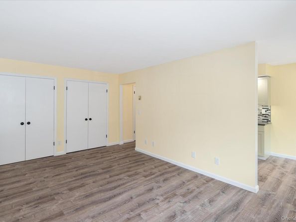 43 Foxwood Circle, Mount Kisco NY 10549